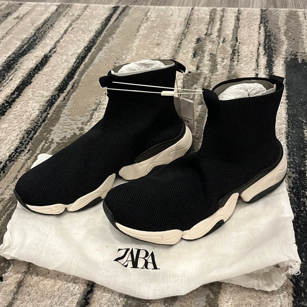 Zara Slip On Sneakers Sz 7 Mens